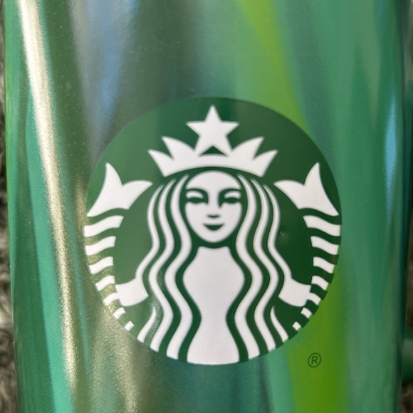 Starbucks limited edition 2022 Xmas mug- never used - Picture 4 of 5